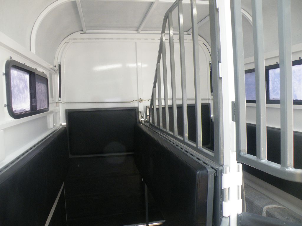 Поплавок для лошадей типа Deluxe для 2 лошадей