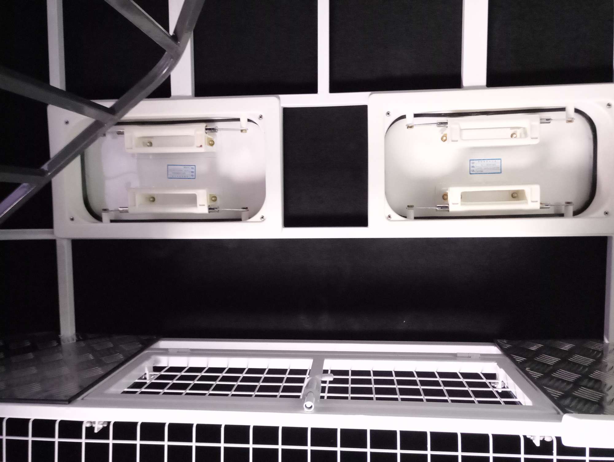 Поплавок для лошадей типа Deluxe для 3 лошадей