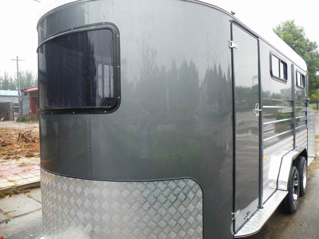 Поплавок для лошадей типа Deluxe для 3 лошадей