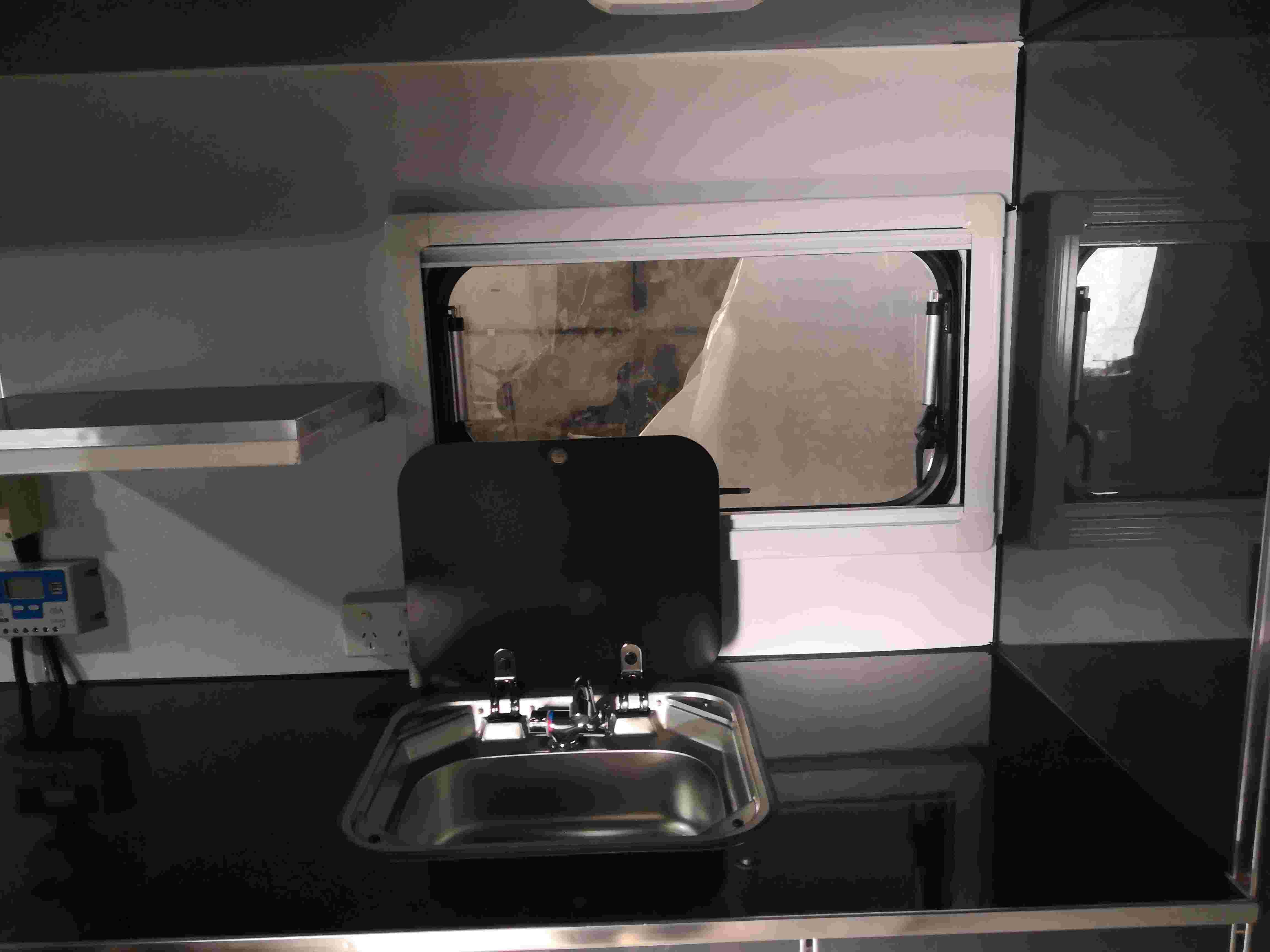 Индивидуальный поплавок для лошадей