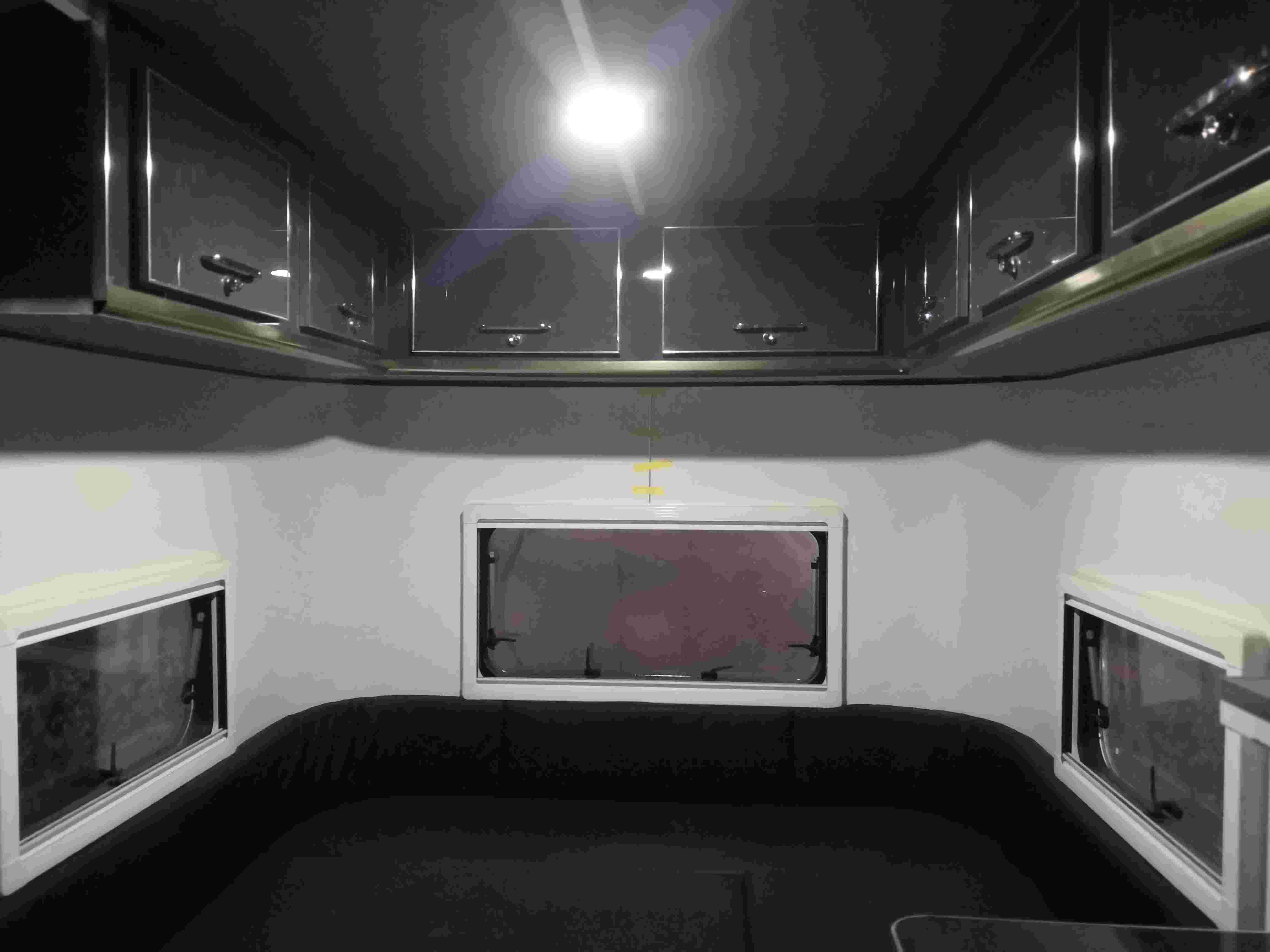 Индивидуальный поплавок для лошадей