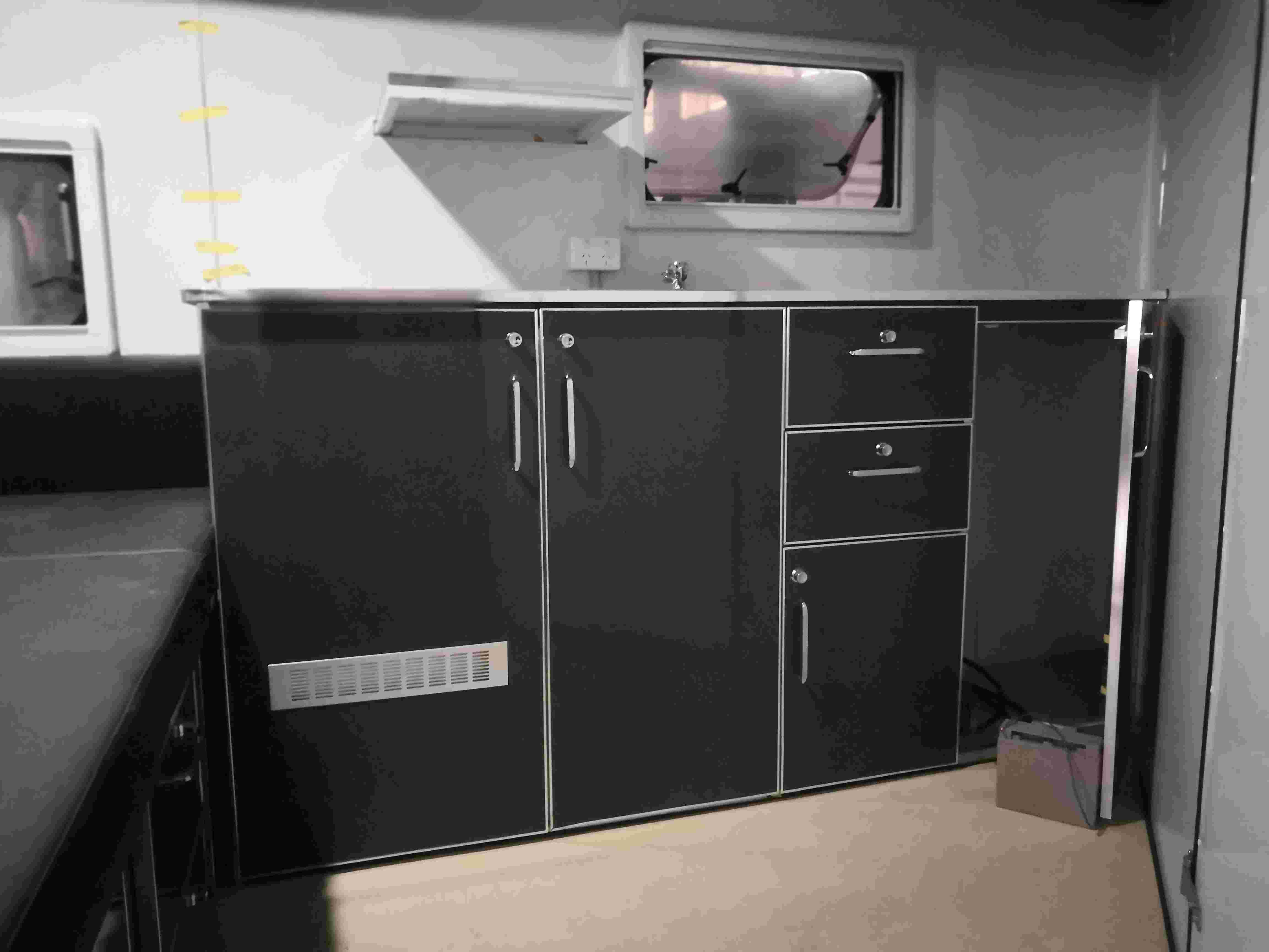 Индивидуальный поплавок для лошадей