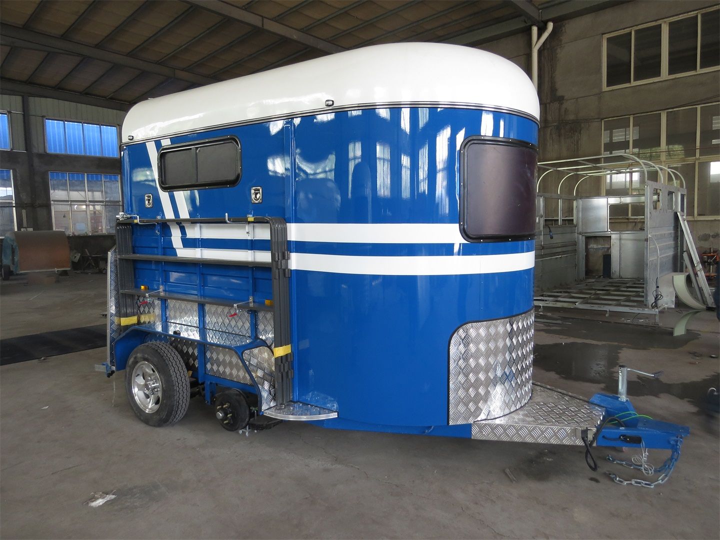 Поплавок стандартного типа для 2 лошадей