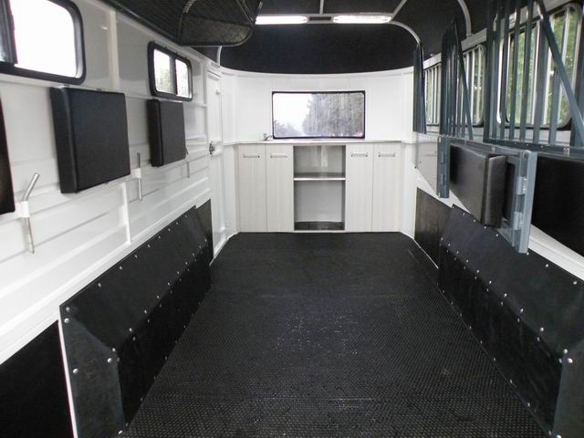 Поплавок для лошадей типа Deluxe для 3 лошадей