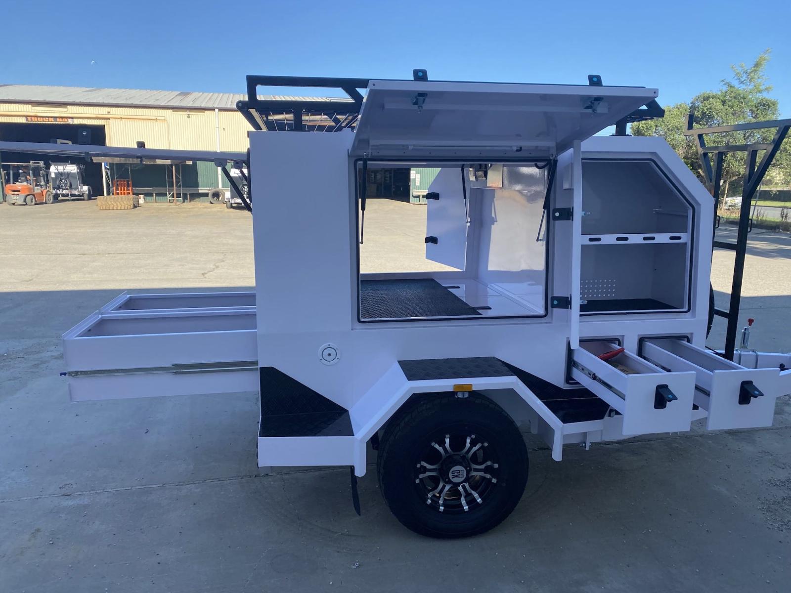 Одноосный большой прицеп для торговли