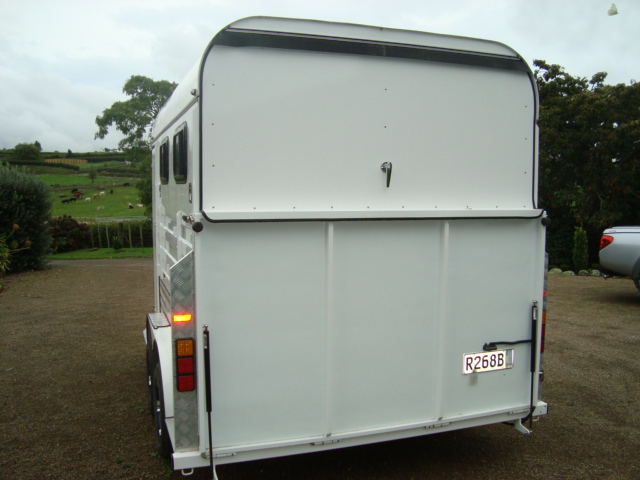 Делюкс тип 2 лошади Триал для лошадей с угловой загрузкой